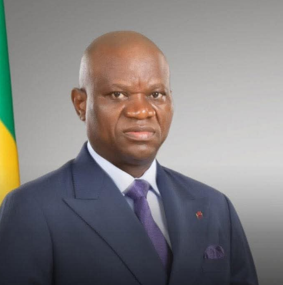 Fin de l&rsquo;anonymat sur les réseaux sociaux au Gabon : une mesure qui divise
