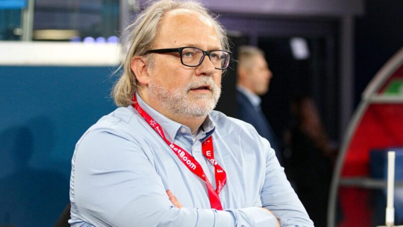 La fédération malienne de football remercie tom saintfiet son sélectionneur belge