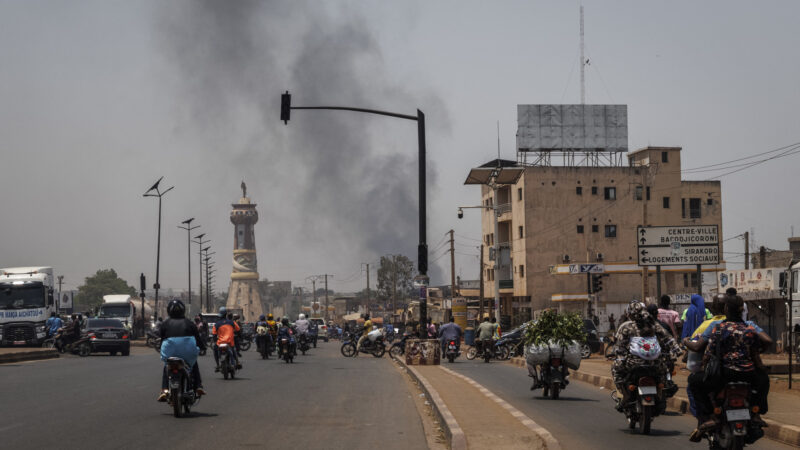 Crise sécuritaire au Mali : l&rsquo;offensive des insurgés révèle les failles de la junte au Sahel