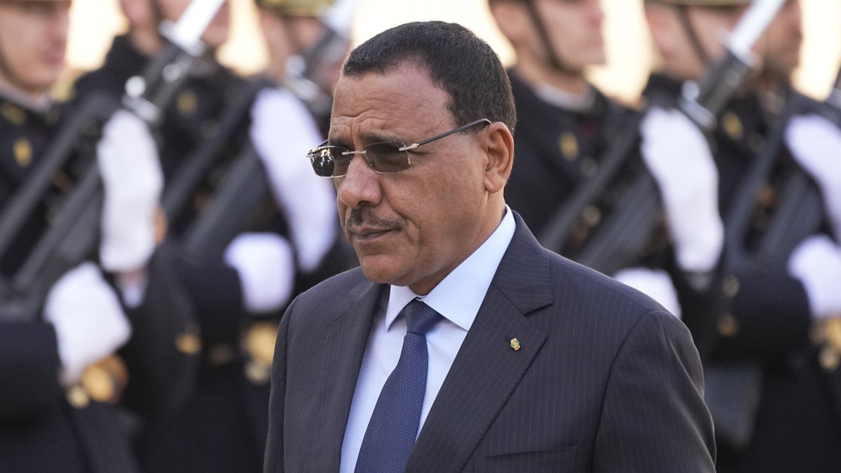 Detention arbitraire de Mohamed Bazoum au Niger : deux ans sans justice