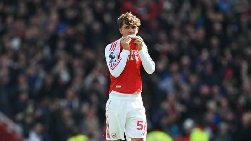Max dowman bat le record du plus jeune titulaire de l&rsquo;histoire en premier league