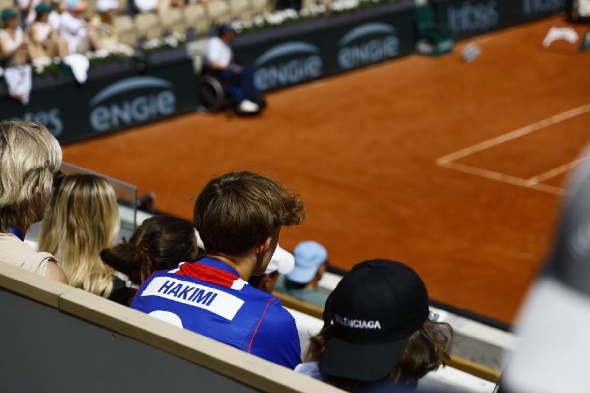 Psg sacré en ligue des champions : l&rsquo;ambiance électrique de roland-garros sous les cris des supporters