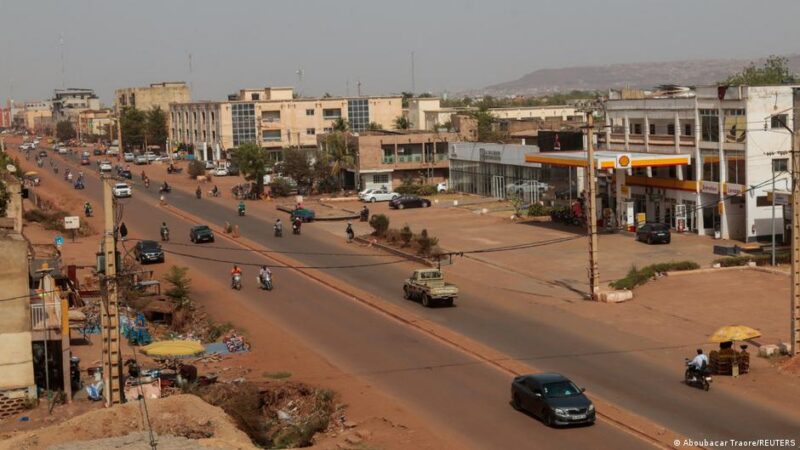 Crise sécuritaire au Mali : amnesty international alerte sur les entraves à la liberté de circulation