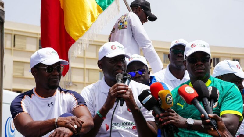 Départ précipité d&rsquo;Ousmane Sonko gâche la marche patriotique de Dakar