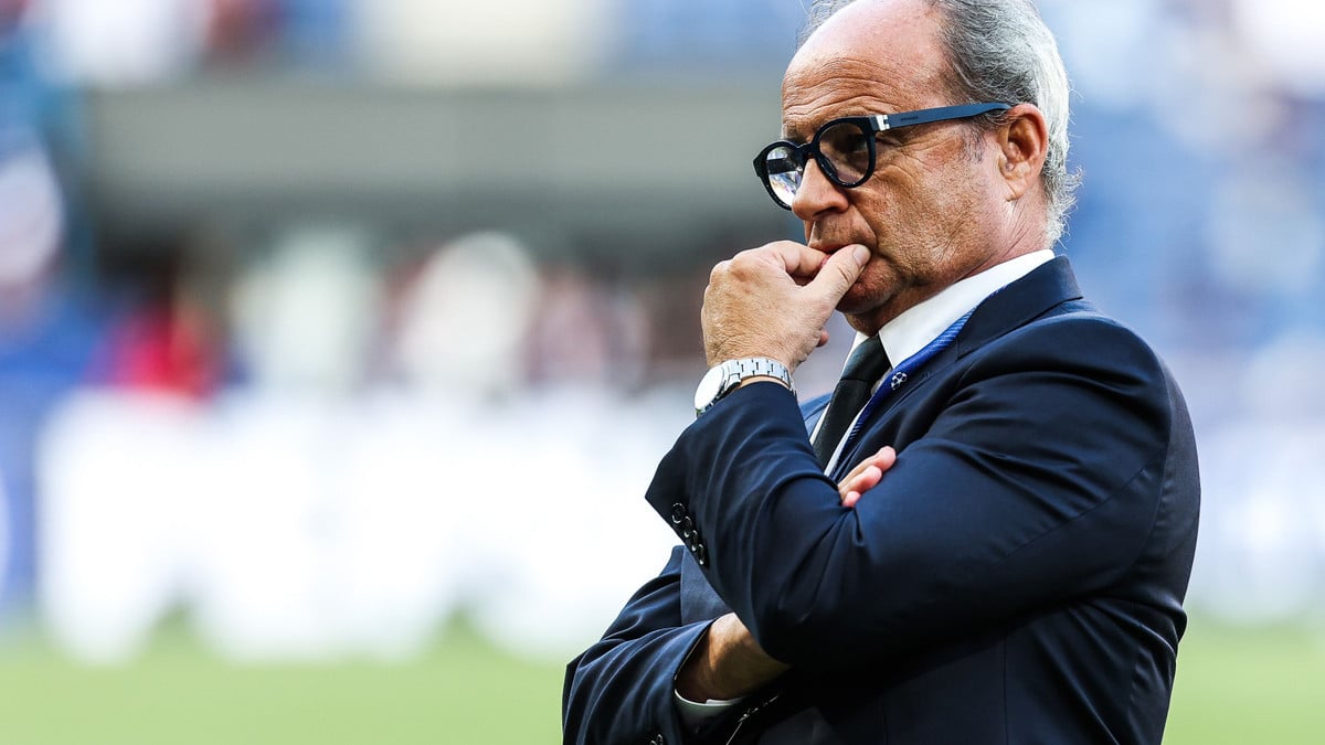 Le PSG a-t-il volé la star géorgienne à Naples ? le transfert de Kvaratskhelia fait encore débat
