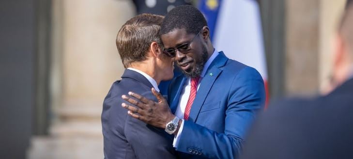 Sénégal : Emmanuel Macron promet un soutien face aux difficultés financières