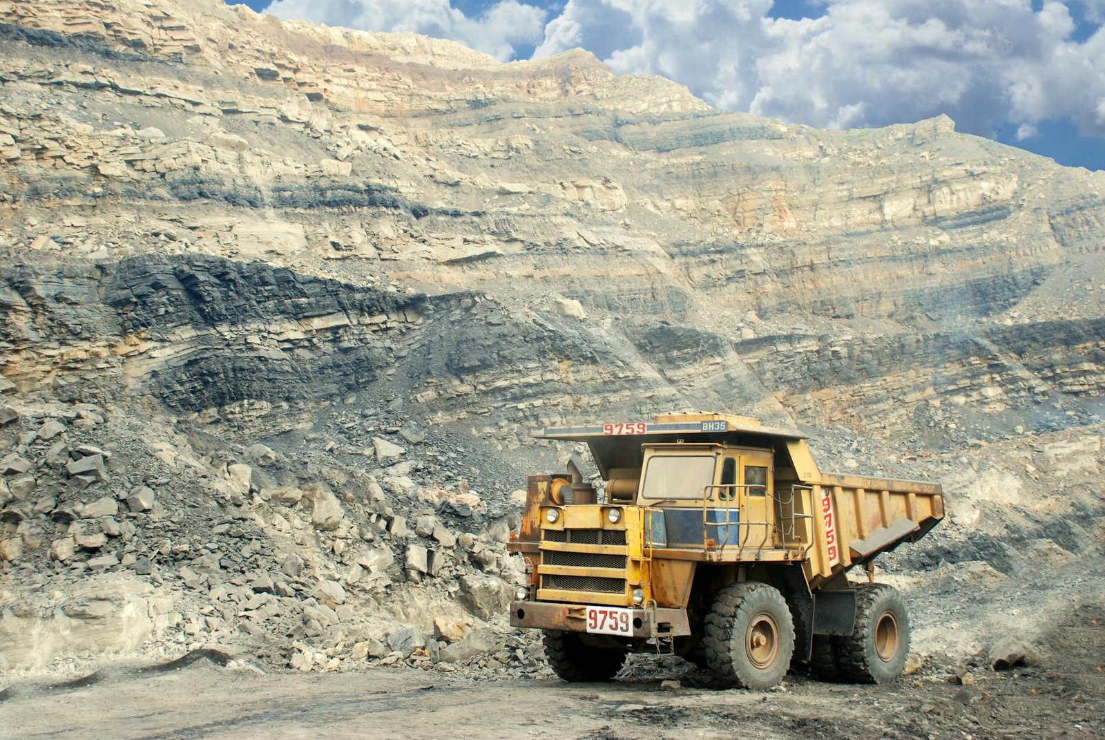 Le Niger reprend le contrôle de son uranium à Arlit avec TSUMCO