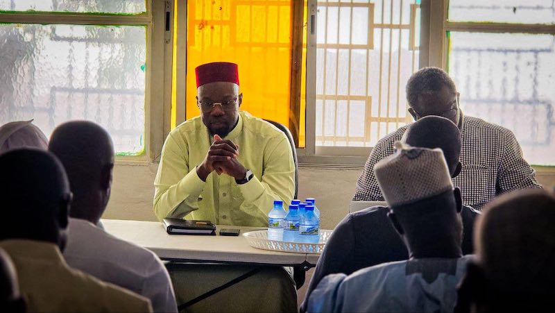 Ousmane sonko organise une réunion stratégique avec son équipe politique