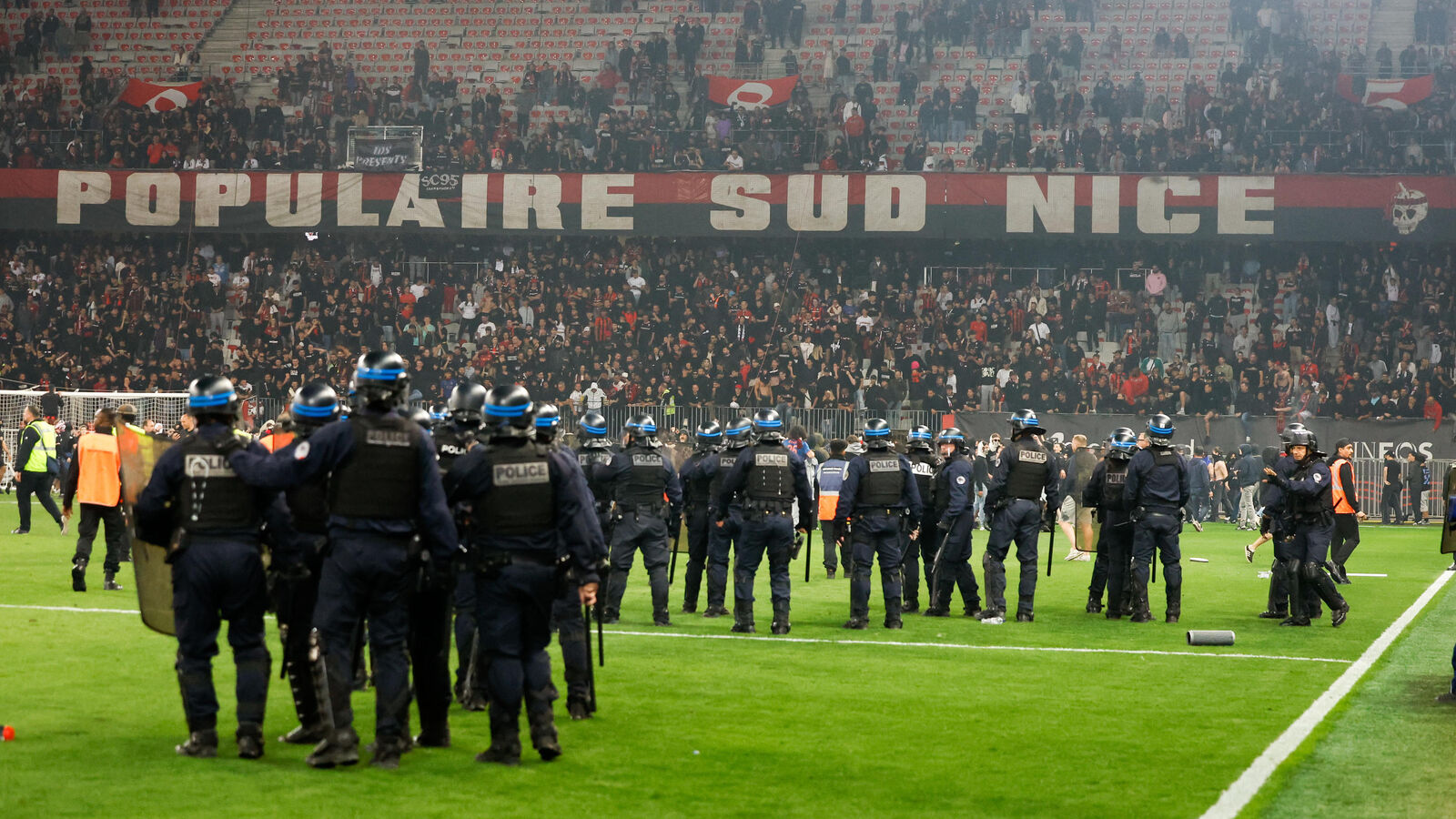 Nice et saint-etienne : huis clos confirmé pour le barrage retour en ligue 1