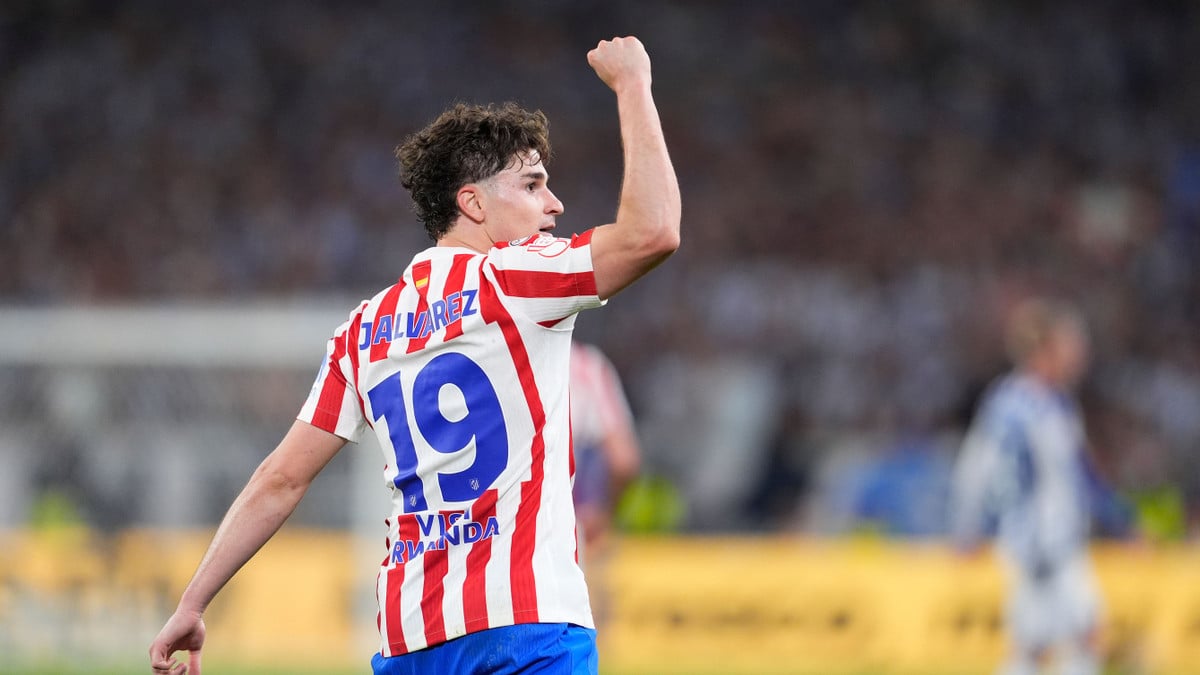 Psg : le fc barcelone en pole pour julian alvarez avec une offre à 100m€