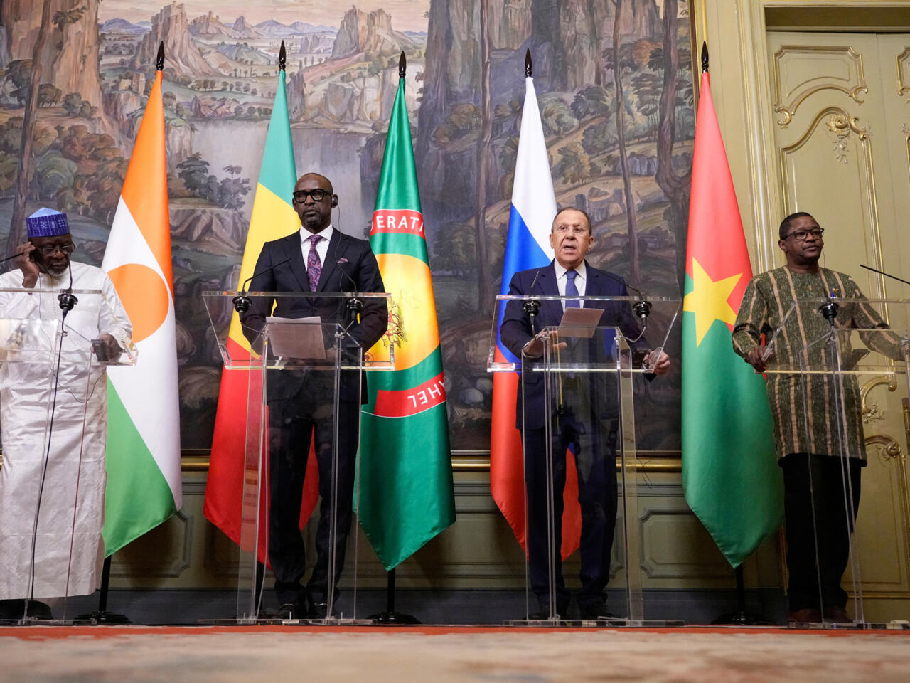 L&rsquo;ascension de la Russie au Sahel: une redéfinition stratégique de l&rsquo;Afrique de l&rsquo;Ouest