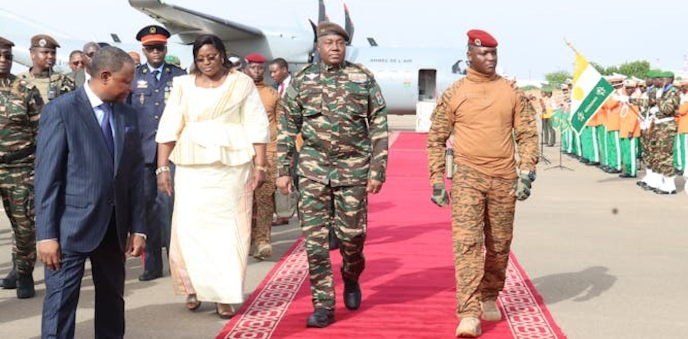 Alliance des États du Sahel : les juntes militaires tournent le dos à leurs alliés civils