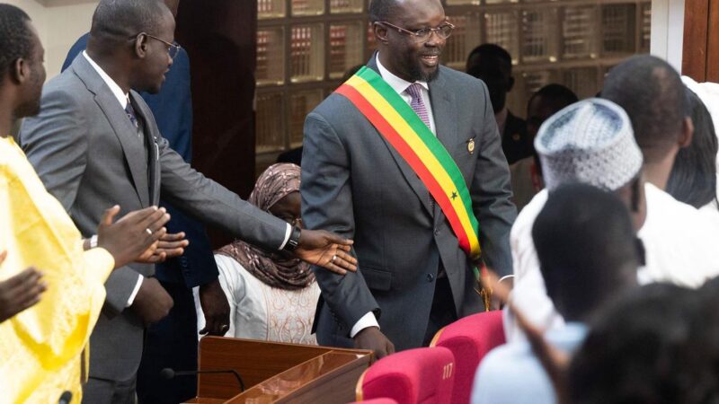 Sénégal : le duel Sonko-Faye met à l&rsquo;épreuve le modèle démocratique