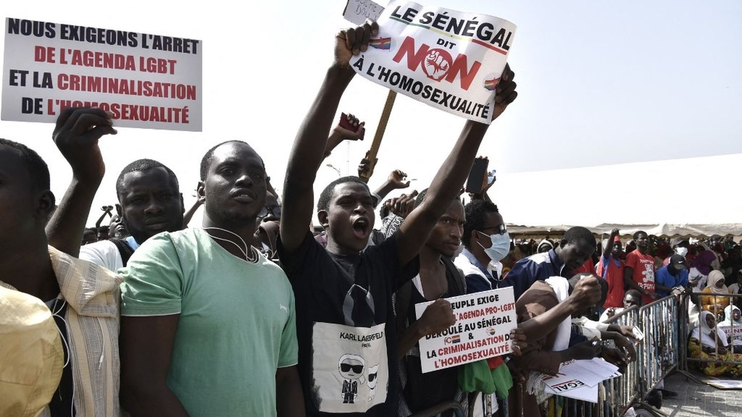 La France s&rsquo;engage face à la répression anti-LGBT+ au Sénégal : un appel à l&rsquo;aide retentissant