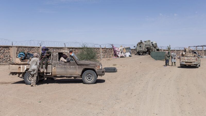 Négocier avec les djihadistes : une option inévitable au Mali ?