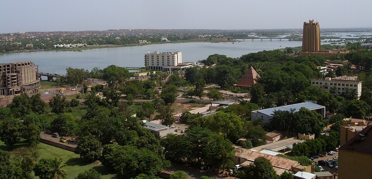 Blocus du jnim à Bamako : les civils paient le prix fort de la crise