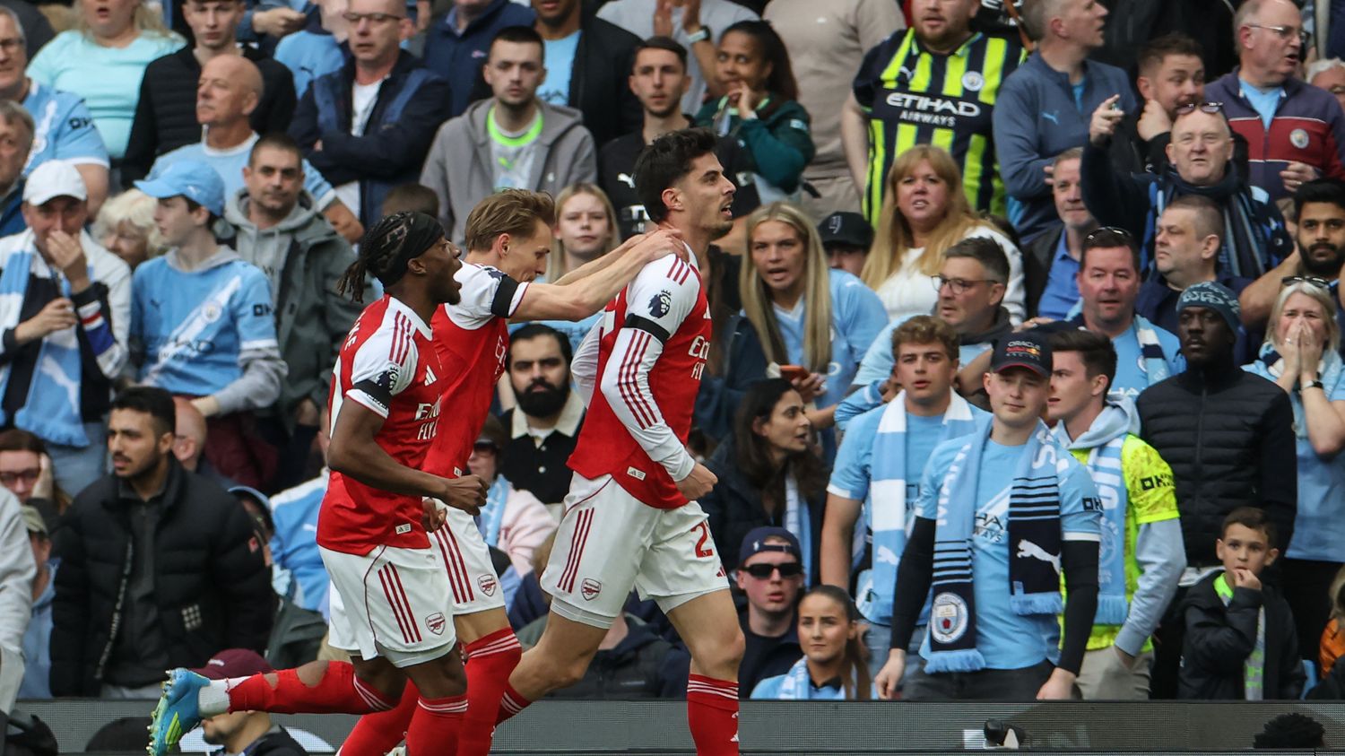 Arsenal sacré champion d&rsquo;angleterre après vingt ans d&rsquo;attente