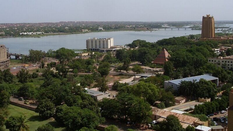 Blocus du jnim à Bamako : amnesty international alerte sur les droits des civils