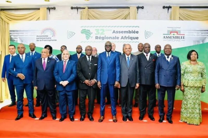 Parlementaires gabonais et sénégalais lors de l'Assemblée régionale Afrique de la Francophonie à Dakar