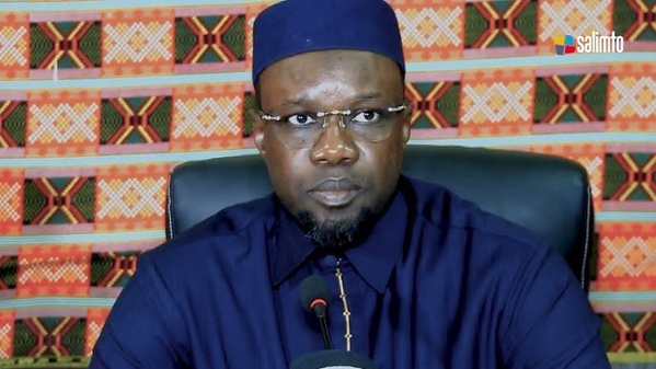Le Premier ministre Ousmane Sonko lors d'un conseil interministériel sur les infrastructures
