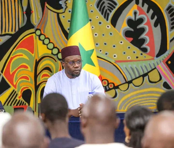 Portrait d'Ousmane Sonko lors d'une intervention sur la gestion des fonds publics
