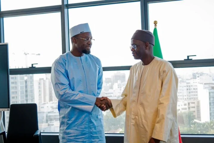 Passation de services entre Ousmane Sonko et Al Aminou Lo à la Primature du Sénégal