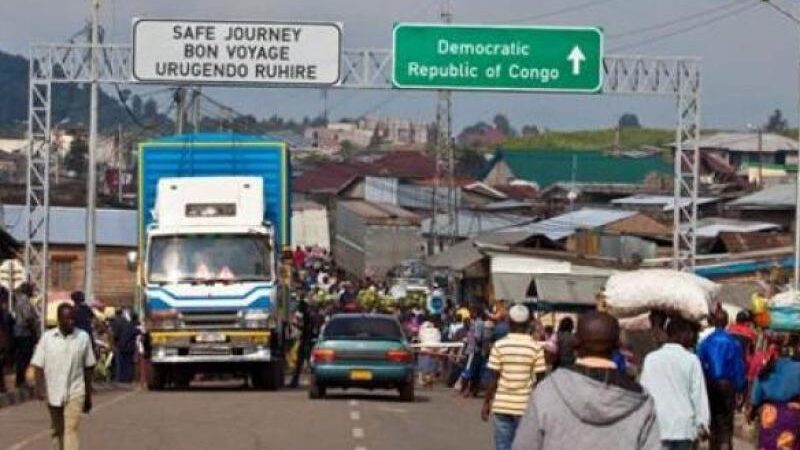 La frontière entre la RDC et le Rwanda rouvre partiellement après l&rsquo;accalmie d&rsquo;Ebola