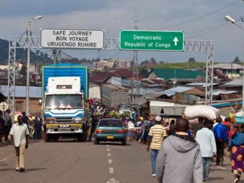 La frontière entre la RDC et le Rwanda rouvre partiellement après l&rsquo;accalmie d&rsquo;Ebola