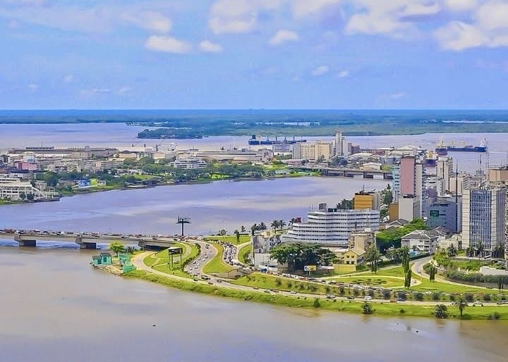 Côte d&rsquo;Ivoire : leader économique incontesté de l&rsquo;UEMOA face aux pays de l&rsquo;AES