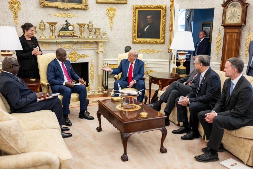 Gabon : le président Oligui Nguema refuse l&rsquo;accueil des migrants expulsés par les États-Unis