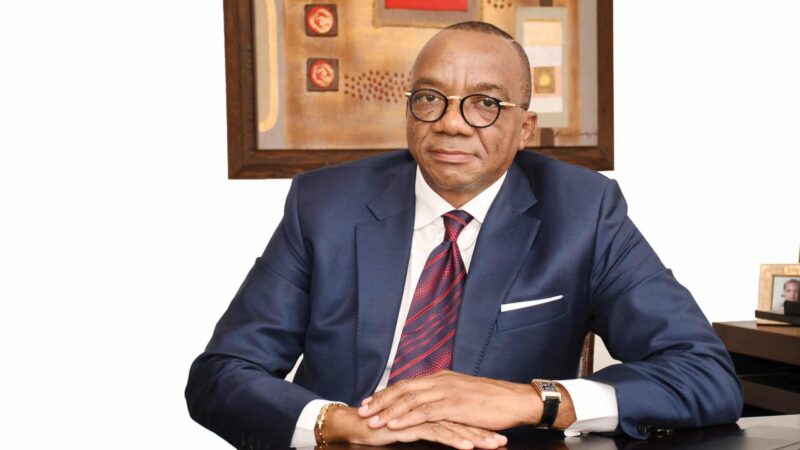 Célestin Tawamba tire la sonnette d&rsquo;alarme sur l&rsquo;économie camerounaise