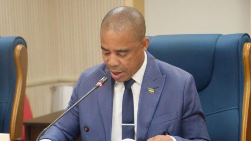 Le Gabon impose une représentation locale aux géants des réseaux sociaux