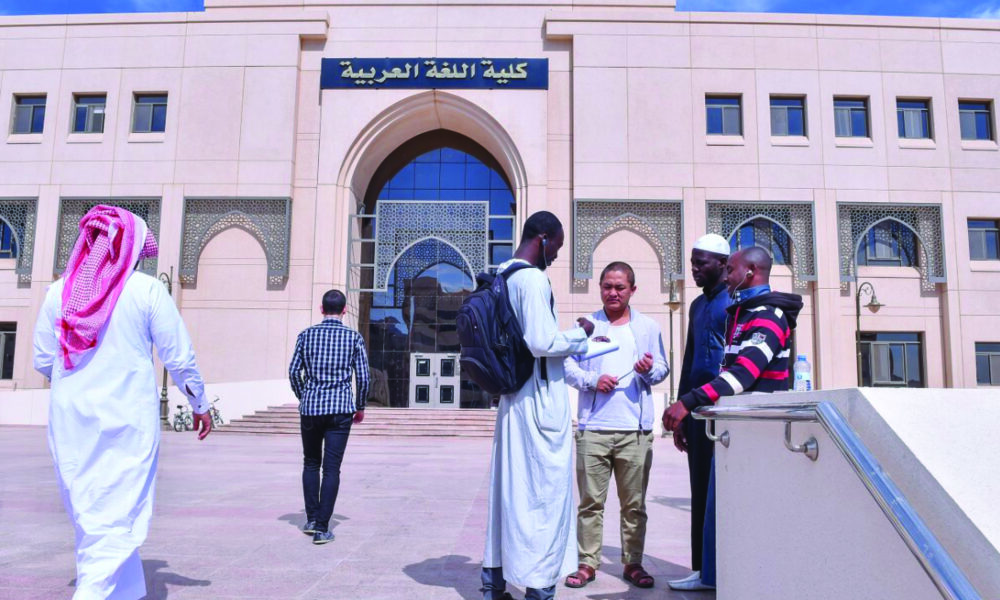 Maroc face à la concurrence religieuse en afrique : arabie saoudite, qatar et Turquie en embuscade