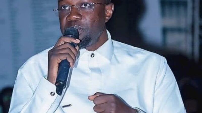 Ousmane Sonko brise le silence après son éviction du gouvernement sénégalais