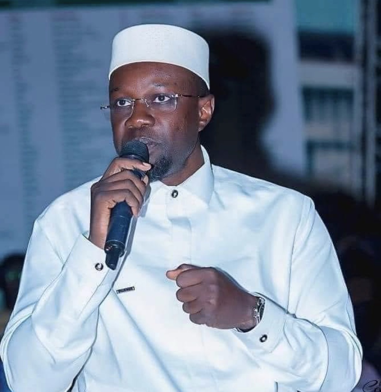 Ousmane Sonko brise le silence après son éviction du gouvernement sénégalais