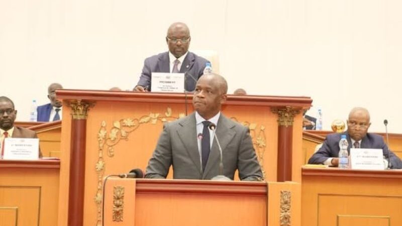 Gabon : défis sociaux et souveraineté au cœur des débats parlementaires