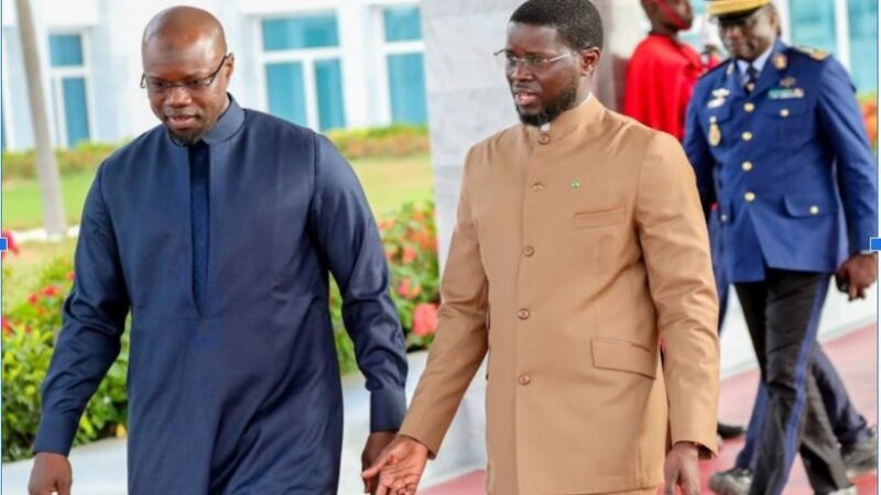 Sénégal : après le vote de la révision constitutionnelle, Ousmane Sonko interpelle Bassirou Diomaye Faye