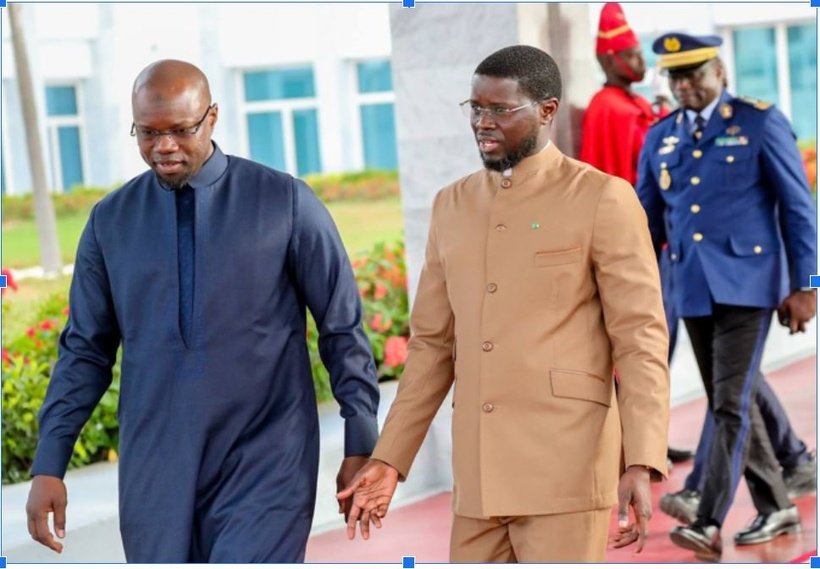 Sénégal : après le vote de la révision constitutionnelle, Ousmane Sonko interpelle Bassirou Diomaye Faye