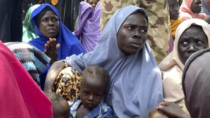 Nigeria : plus de 400 femmes et enfants libérés des mains de Boko Haram
