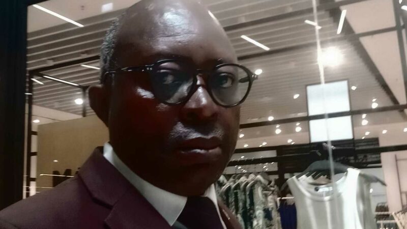 Pauvreté organisée : Jean Paul Ntsengue alerte sur la manipulation de la jeunesse