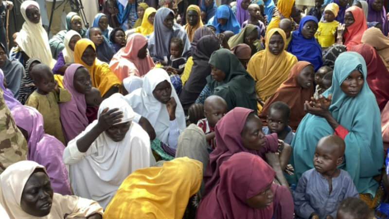 Libération massive au Nigeria : des centaines de femmes et d&rsquo;enfants sauvés de Boko Haram
