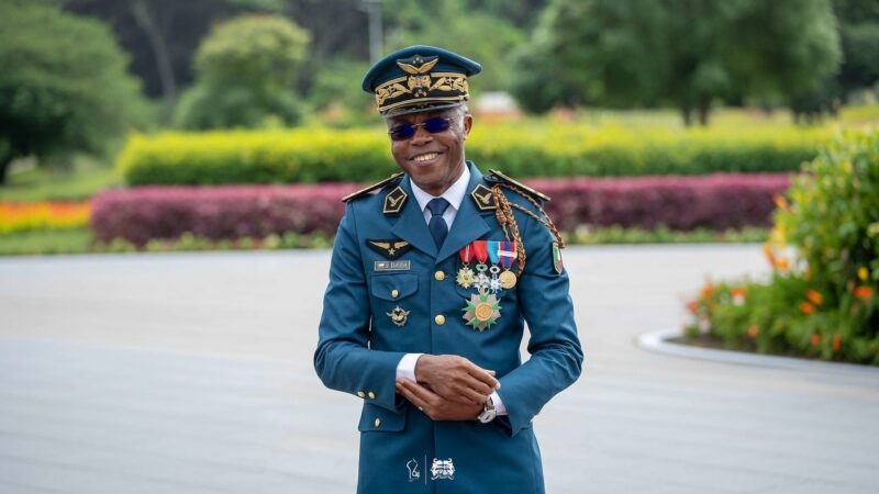 Le général Bertin Bada quitte l&rsquo;armée après 43 années au service du Bénin