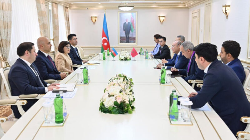 L’Azerbaïdjan et le Maroc discutent de leurs relations parlementaires