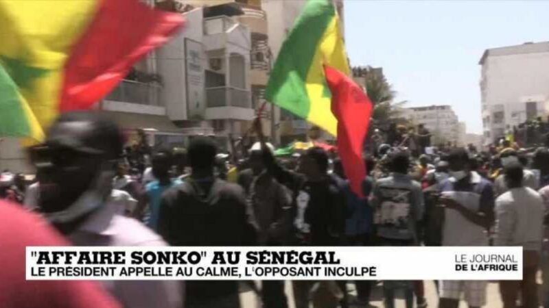 Crise politique au Sénégal : macky sall en appelle à la paix
