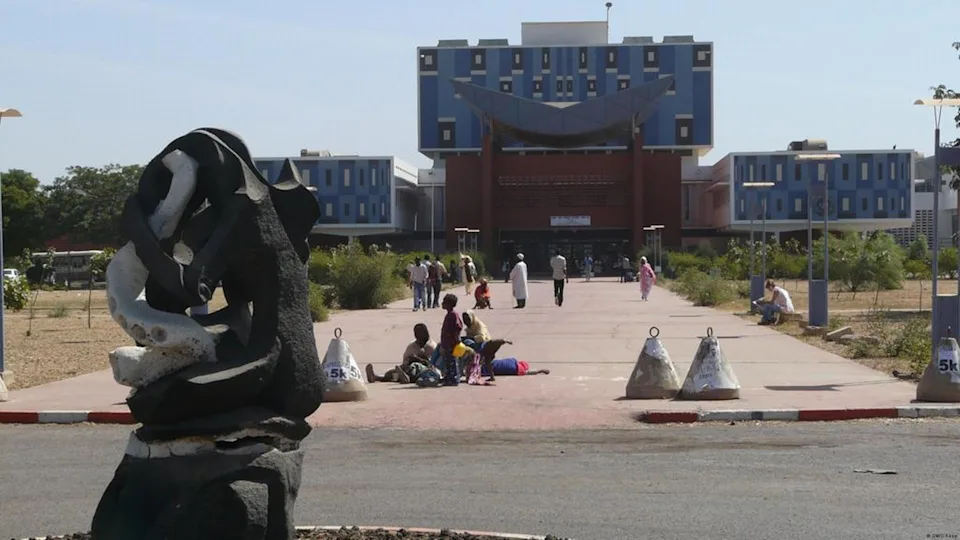 Les divisions au sein de la jeunesse sénégalaise face à la scission politique