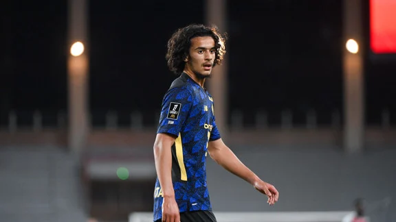 Ayyoub Bouaddi, milieu de terrain du LOSC Lille, en action