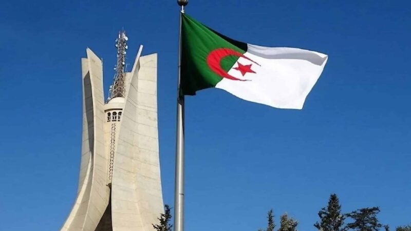 L&rsquo;Algérie et le Mali renouent leurs liens diplomatiques