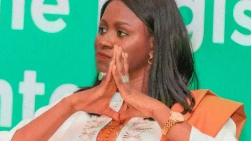 NDeye Rokhaya Thiam affiche sans réserve son allégeance à Ousmane Sonko