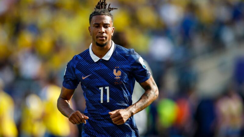 Michael Olise reste au Bayern Munich : le PSG doit tourner la page