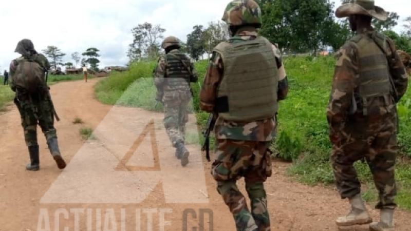 Interdiction des smartphones non autorisés au front en RDC : l’armée durcit le ton